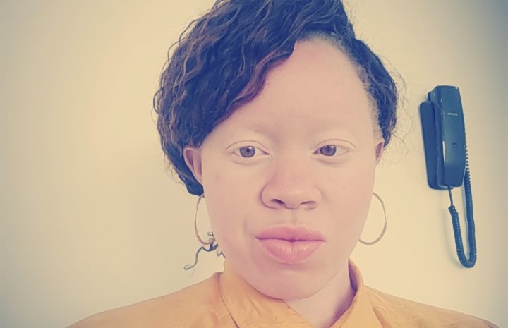 Focus sur Mme Gemima MPUTU MBUYI : Autrice qui apparaitra dans le volume n°2 du livre de l’Académie :  “Ma lutte pour l’intégration des personnes albinos au sein des communautés du monde passe par la promotion des causes scientifiques afin de changer les regards sur cette thématique.”